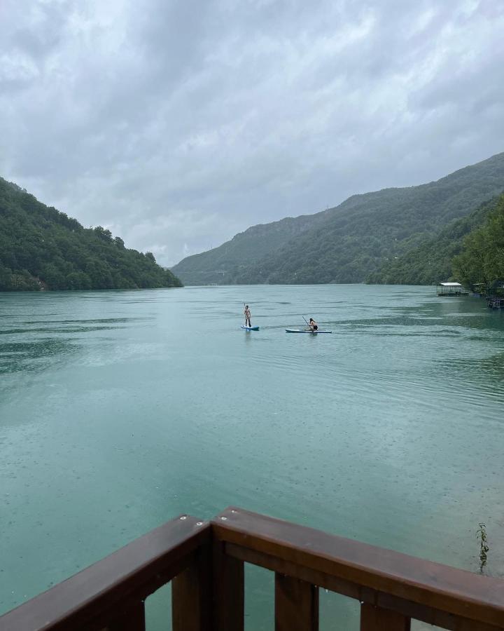 מלון Jablanica Glamping Bagrem מראה חיצוני תמונה