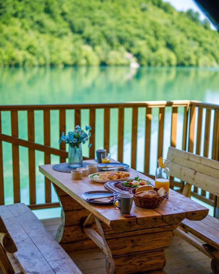 מלון Jablanica Glamping Bagrem מראה חיצוני תמונה