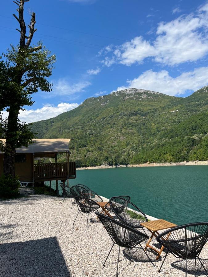 מלון Jablanica Glamping Bagrem מראה חיצוני תמונה