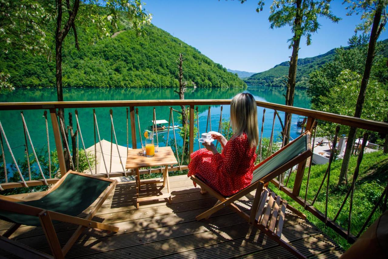 מלון Jablanica Glamping Bagrem מראה חיצוני תמונה