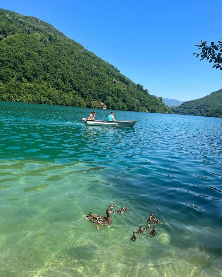 מלון Jablanica Glamping Bagrem מראה חיצוני תמונה
