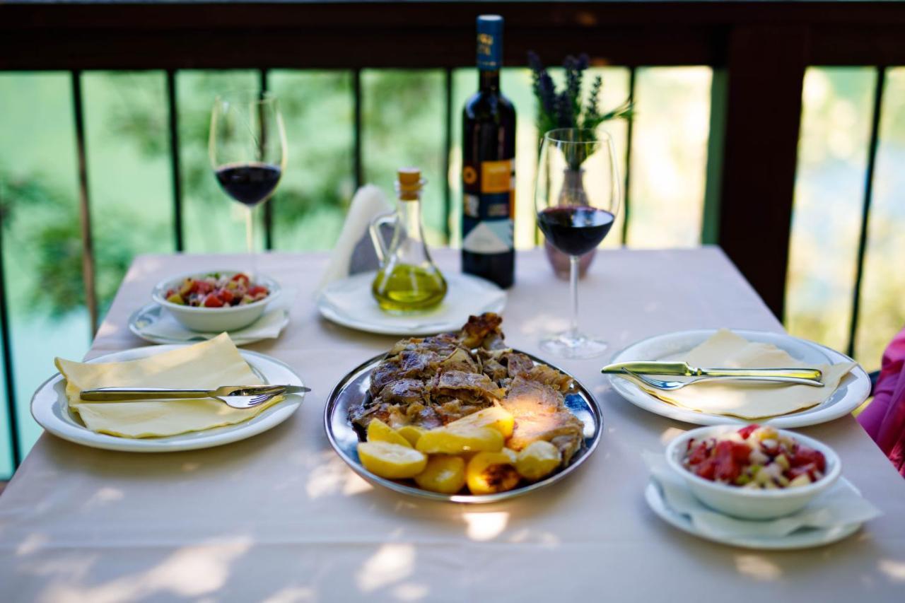 מלון Jablanica Glamping Bagrem מראה חיצוני תמונה