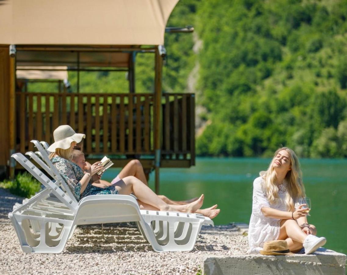 מלון Jablanica Glamping Bagrem מראה חיצוני תמונה