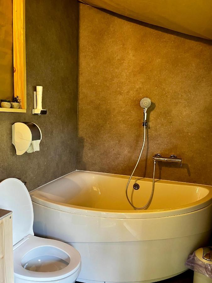 מלון Jablanica Glamping Bagrem מראה חיצוני תמונה
